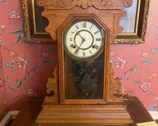 Vintage Oak Gingerbread Mantel Clock - Ansonia