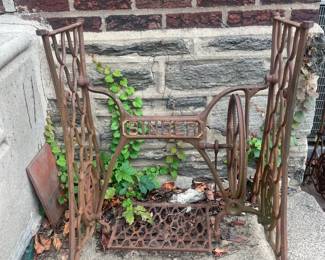 Singer Treadle Sewing Machine Base