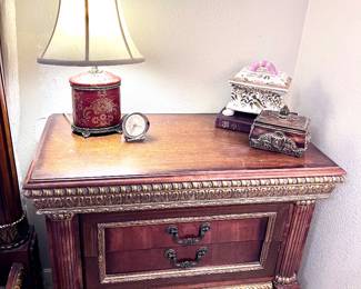 Matching Nightstands (2)