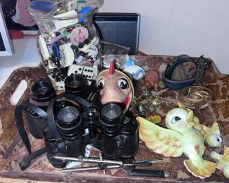 Binoculars and collection of vintage collectibles
