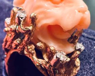 Fine estate 18k carved coral diamond tiger ring.