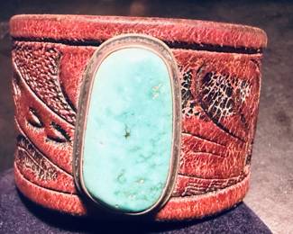 Leather and turquoise bracelet signed MB 2010.