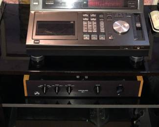 High-end vintage stereo sound system components