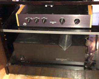 High-end vintage stereo sound system components