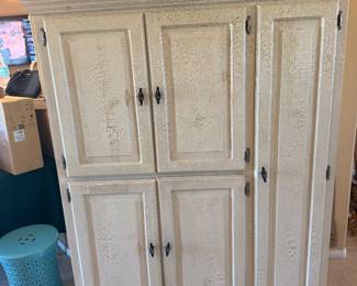 Armoire