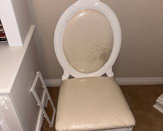 Oval Back Desk Chair