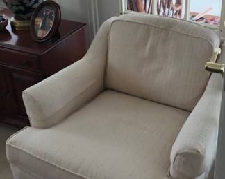 Thornton Chair