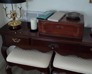 American Drew Sofa Table/Benches