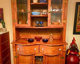 Pulaski Furniture "Keepsake" Wave Front Hutch, Carnival Glass, Crocks and more