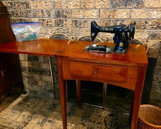 Vintage Singer Sewing Machine in Table