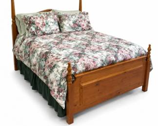 38 SolidPineQueenPosterBedCompleteSet