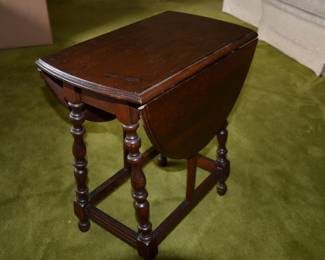 VINTAGE DROP LEAF TABLE