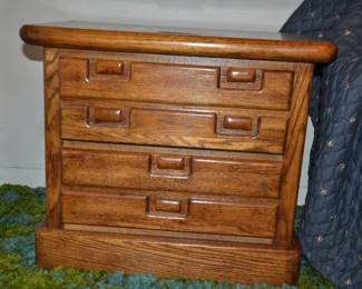 NIGHT STAND