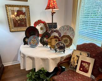 Lots of art to choose from!