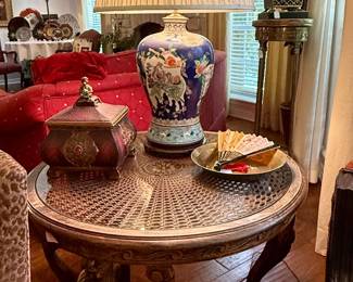 Another gorgeous lamp!