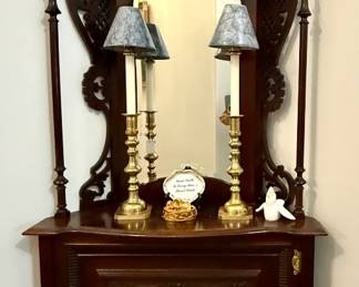 Hallway display piece