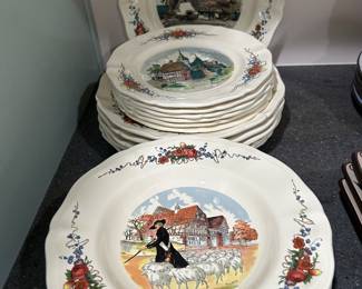 Sarreguemines France  Henri Loux (signed) Obernai pattern