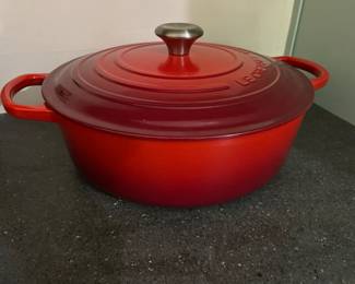 Le Creuset Enameled Cast Iron Round Dutch Oven 6.75qt, Cerise