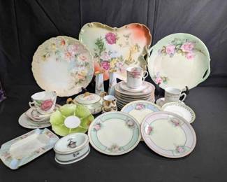 OM312Vintage Mismatched Fine China