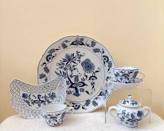 Blue Danube Blue Onion Dinnerware