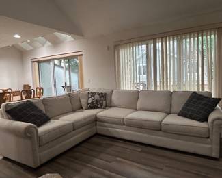 Craftmaster L shaped sectional sofa
