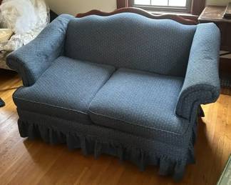 Vintage Patterned Loveseat With Wooden Top Rail