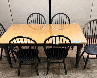 Ethan Allen Miller farmhouse table with two extra leaves