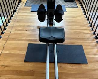 Rowing Machine With Adjustable Magnetic Resistance