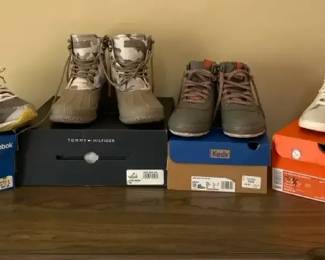 Womens Outdoor Sports Shoes Tommy Hilfiger Duck Boots , Nike HiTops, Reebok Sneakers, Keds Boots