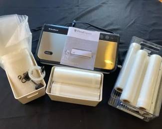 Food Saver Vacuum Sealing System With Food Saver Seal Bags