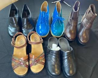Clarks S Shoes Womens Size 7.5 M And 8 Med