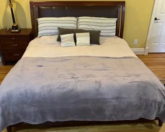 04 Pennsylvania House King Dark Brown Wood Bed With Upholstered Headboard 2 Front Drawers Wbedding