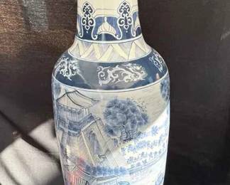 OM167Chinese Chinoiserie Blue White Palace Vase Dragon Landscape Motif