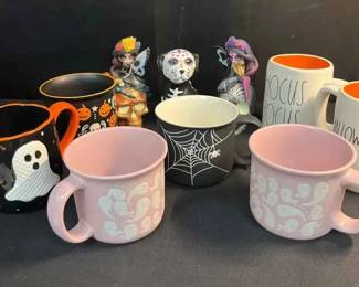 OM128Halloween Decor Mugs