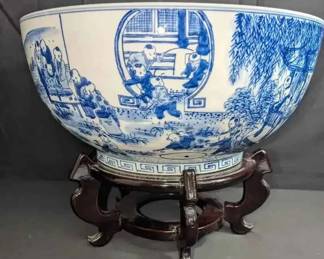 OM273Large Blue And White Porcelain Fish Bowl With Stand