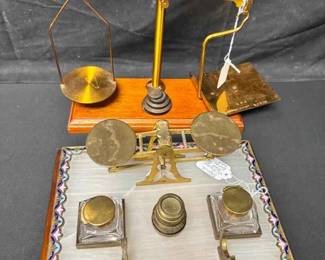 OM112English Victorian Era Postal Scale And Vintage English Postal Scale