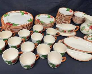 OM290VVintage Franciscan Apple Dinnerware Set