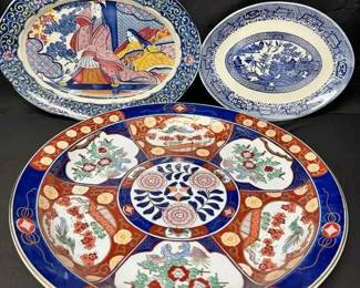 OM292Vintage Japanese Imari, Geisha Oval Platter And Blue Willow Plate