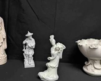 OM132Asian Inspired Porcelain Statue And Home Decor
