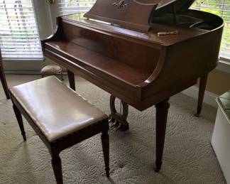 Baby Grand Piano (Recently Professionally Tuned)