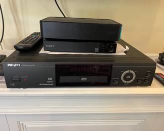Phillips CD/DVD Player