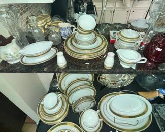 BEAUTIFUL FORMAL CHINA!