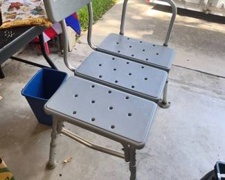 ELDERLY SHOWER CHAIR