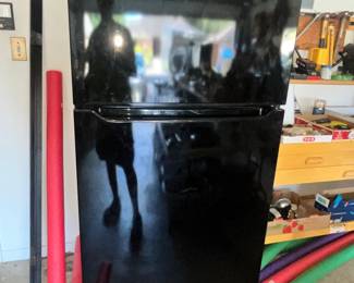 BLACK WHIRLPOOL FRIDGE