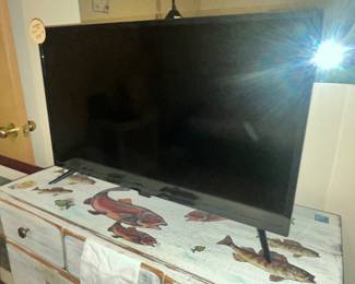 INSIGNIA TV SET