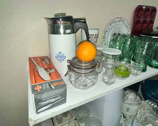 VINTAGE CORNING COFFEE POT