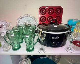 GREEN COKE MUGS, CROCK POT