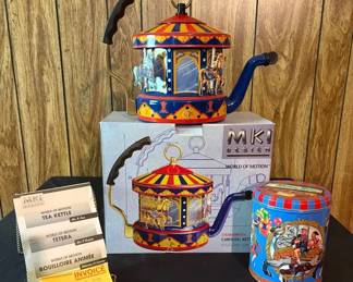 MKI Design World of Motion SteamDriven Carousel Kettle w Original Box Milky Way Carousel Tin