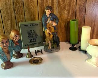 Bill Mauldin Willie Joe The WWII Years Boxed Set with Vintage Dcor