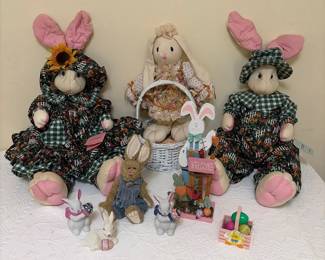 Vintage 1990 Loops Lot Oversized Country Bunny Dolls Easter Rabbit Dcor Collection